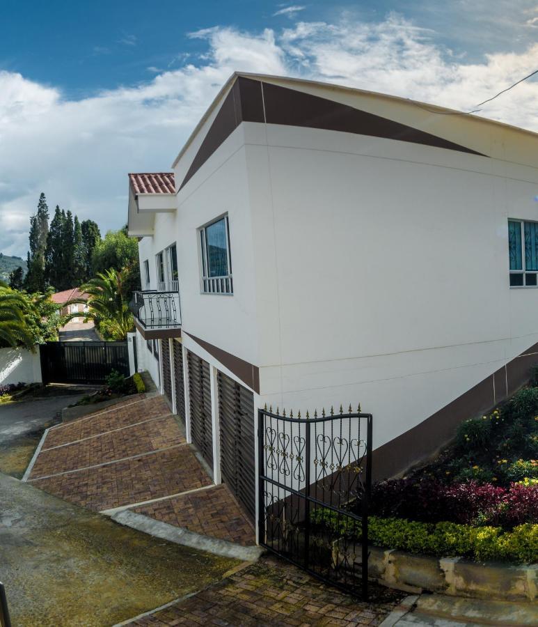 - Apartasuite Argus